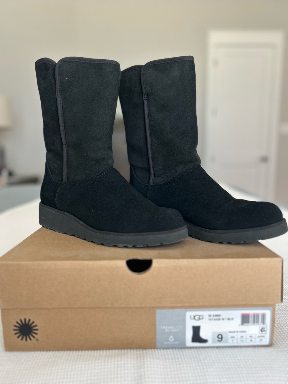 UGG Amie Slim Black Suede Mid-Calf Boots Size 9